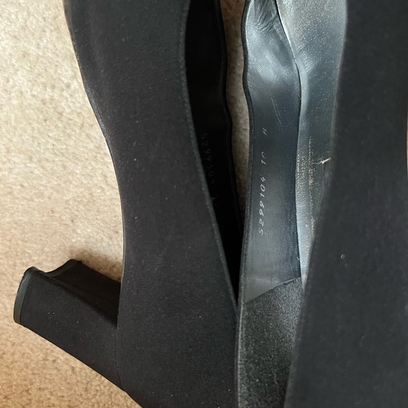 Stuart Weitzman Great Condition Black Heels - Picture 5 of 5